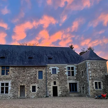 לינה וארוחת בוקר Seigneurie Du Bois Moreau Durtal