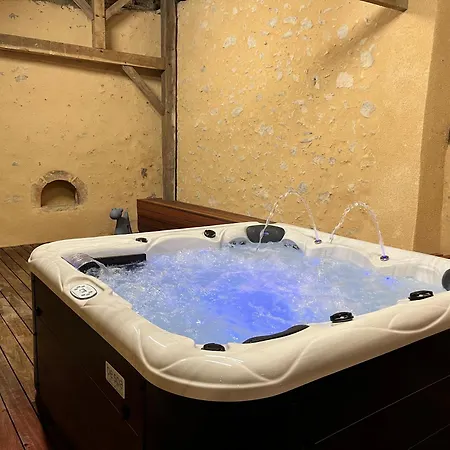 Seigneurie Du Bois Moreau לינה וארוחת בוקר *