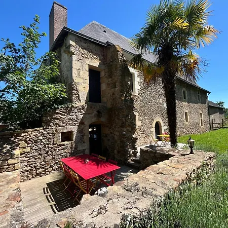 Seigneurie Du Bois Moreau Bed & Breakfast *
